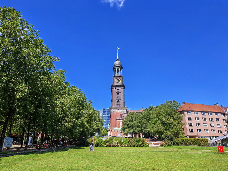 3 Tage die Metropole Hamburg erleben mit Bus & Bahn
