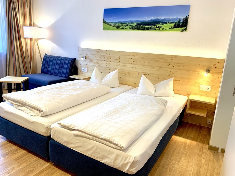TWIN Zimmer mit Balkon