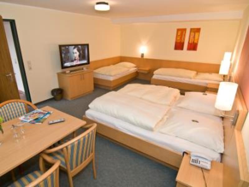 Mehrbettzimmer Rolli geeignet